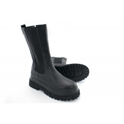 Полусапоги L'Amo 242-111-20 Полусапоги L'Amo 242-111-20