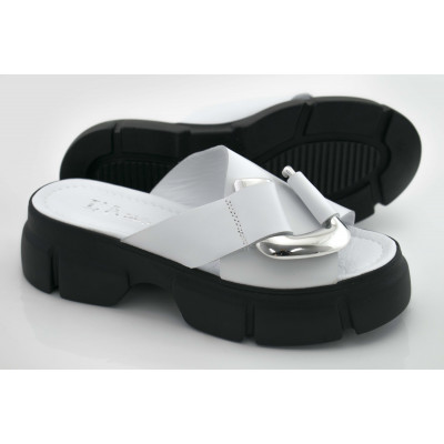 Шлёпки L'Amo 0482-4325-216516 Белые