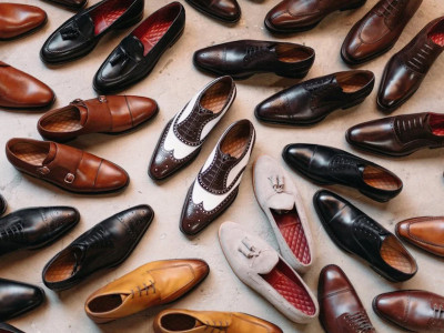 Завжди в тренді: як підібрати класичні чоловічі туфлі під діловий костюм